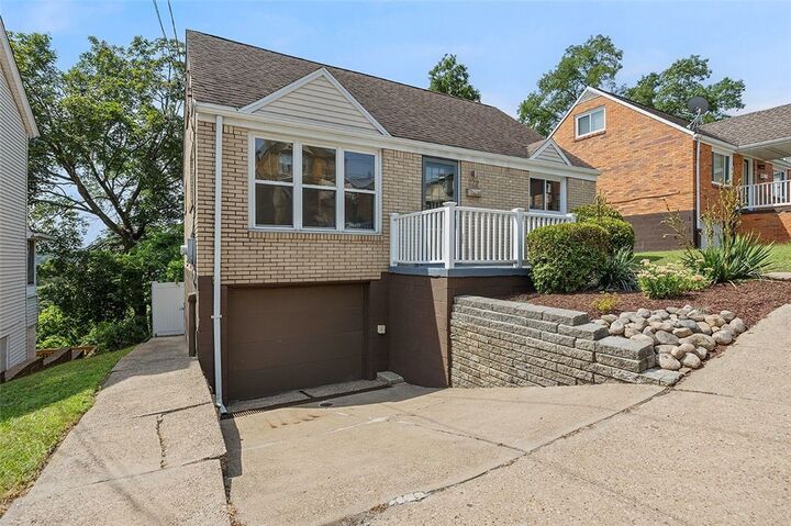 Property Photo:  222 Kathleen St  PA 15211