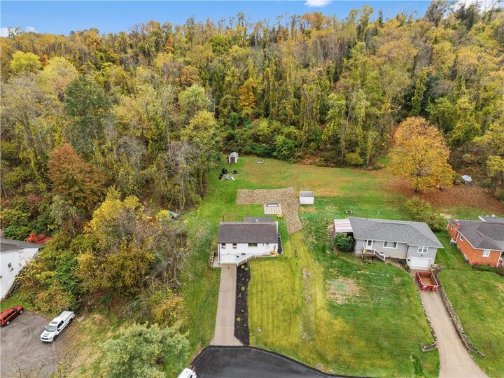 Property Photo:  1116 Aurora Drive  PA 15236