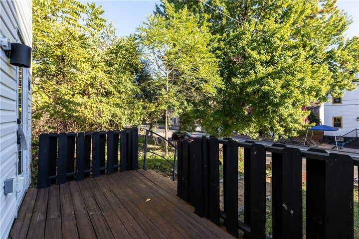 Property Photo: 1428 Adams St PA 15233