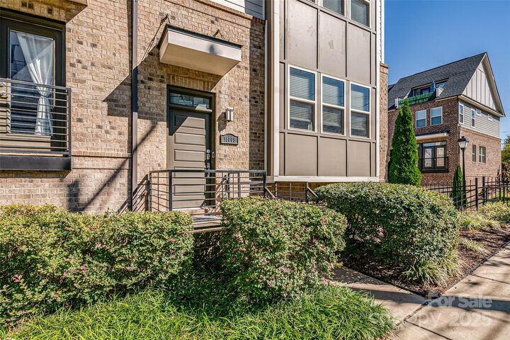 18005 Nolita Lane  Charlotte NC 28204 photo