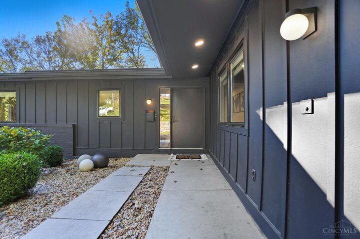 Property Photo:  3525 Deepwoods Lane  OH 45208 