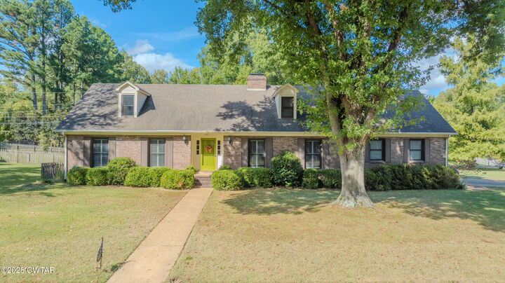 Property Photo:  903 Breckenridge Drive  TN 38012 