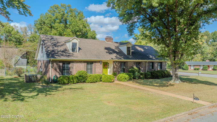 Property Photo: 903 Breckenridge Drive TN 38012