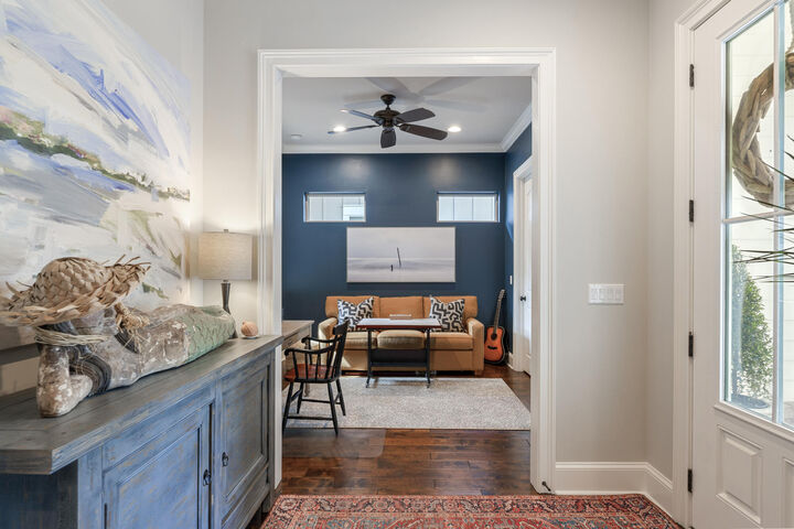 Property Photo: 4370 Filly Lane FL 32541