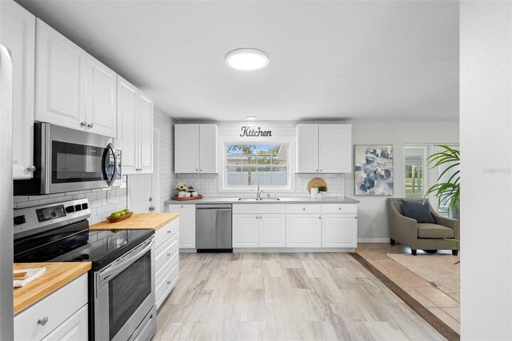 Property Photo:  294 Carib Lane  FL 32765