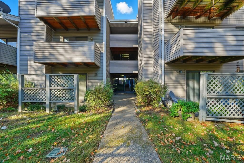 Property Photo:  1311 Prospect Village Lane B  MO 63021