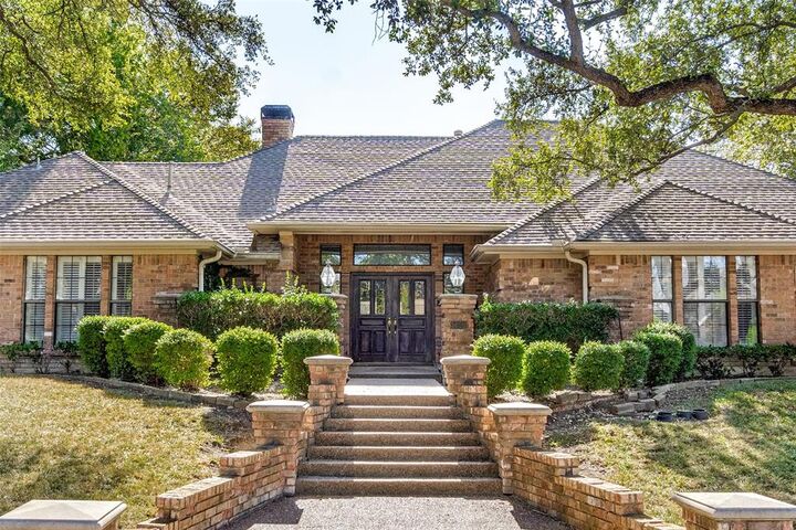 Property Photo:  5626 Twin Brooks Drive  TX 75252