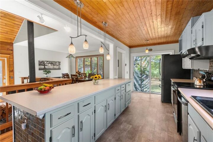 Property Photo:  5 Hoxsie Road  RI 02892