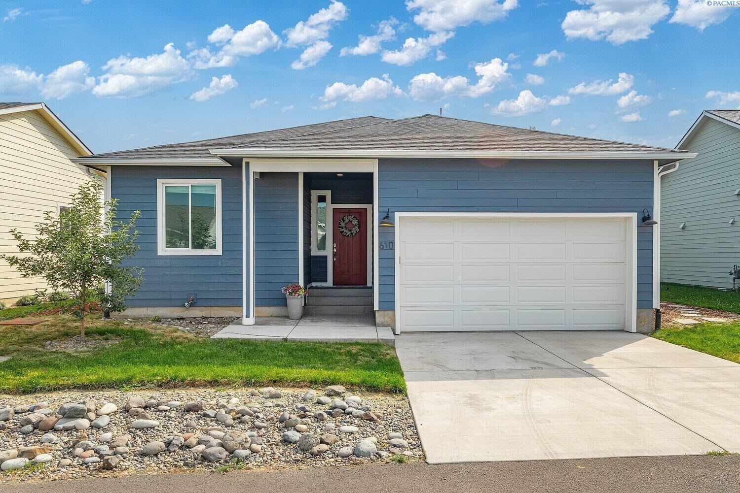 Property Photo: