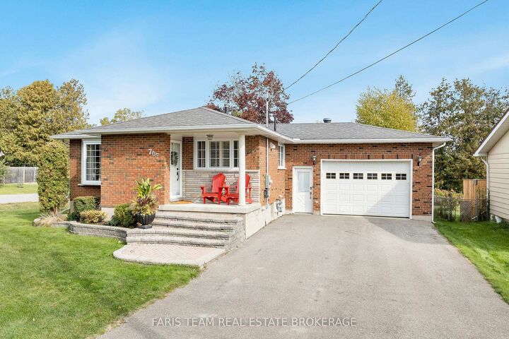 Property Photo:  707 9th Avenue  ON L0K 1R0