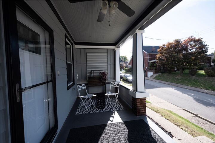 Property Photo:  1555 Pennock Rd  PA 15212 