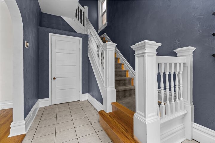 Property Photo:  5625 Wellesley Avenue  PA 15206 
