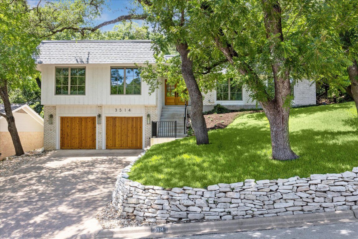 Property Photo: 3514 Highland View Drive TX 78731