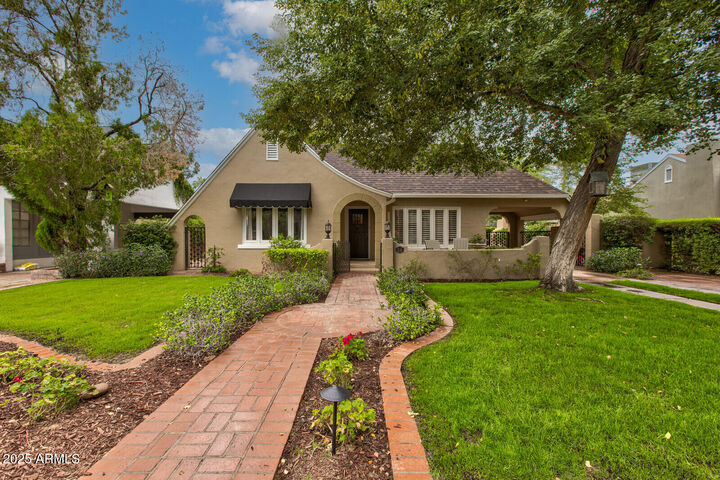 Property Photo:  34 W Vernon Avenue  AZ 85003 