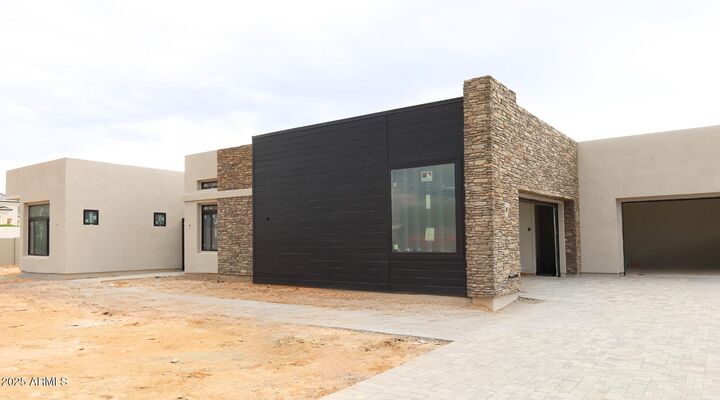 Property Photo:  6521 E Paradise Drive  AZ 85254 