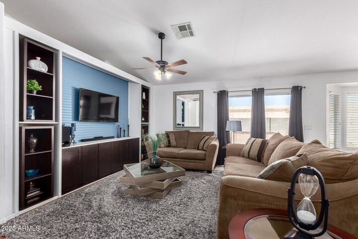 Property Photo:  5908 S 30th Lane  AZ 85041 