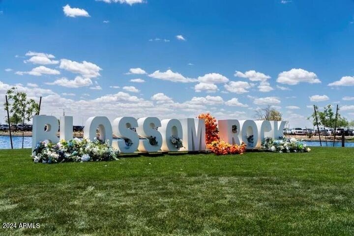 Property Photo:  389 W Fremont Pass  AZ 85120