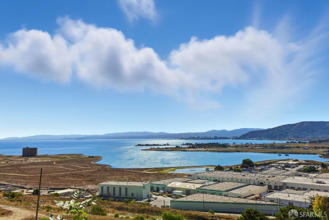 Property Photo:  59 Kiska Road  CA 94124