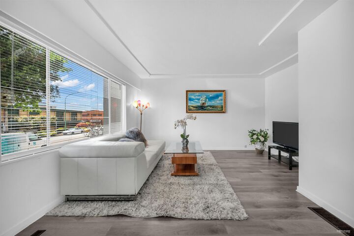 Property Photo:  4021 Graveley Street  BC V5C 3T5