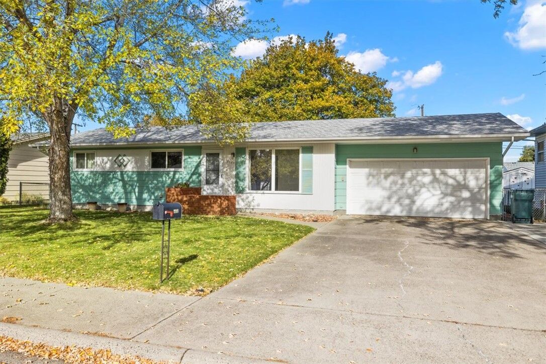 Property Photo:  2109 George Street  MT 59102