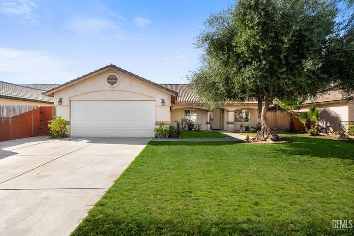 12603 Grand Teton Drive  Bakersfield CA 93312 photo