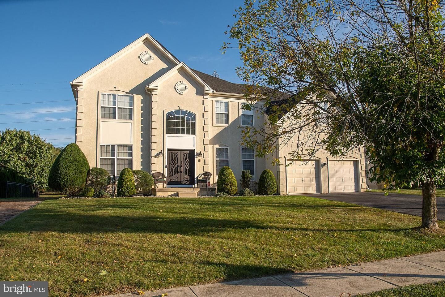 Property Photo: 116 Summerbrooke Court NJ 08081