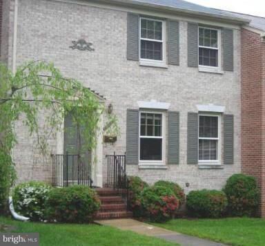 9518 Hunt Square Court  Springfield VA 22153 photo
