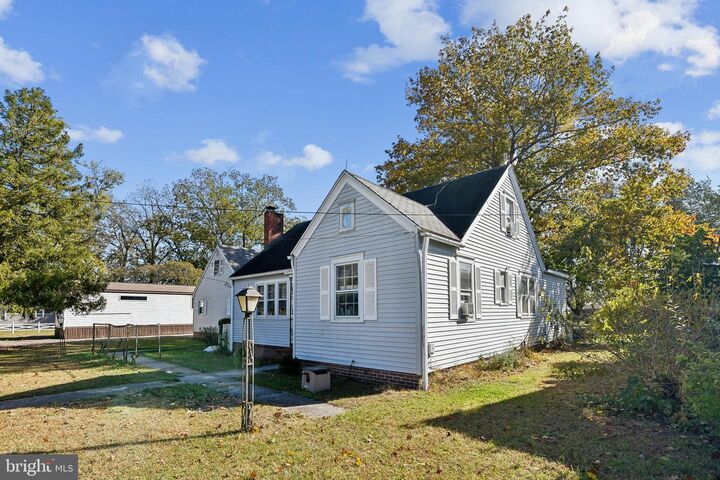 Property Photo: 9266 Sharptown Road DE 19956