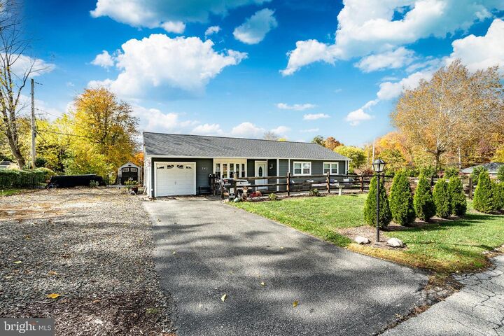 Property Photo:  242 Brookside Road  PA 19401