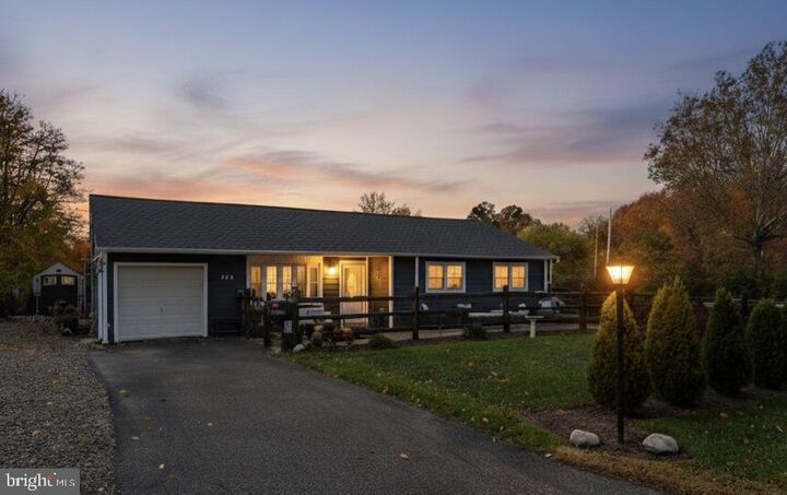 Property Photo: 242 Brookside Road PA 19401