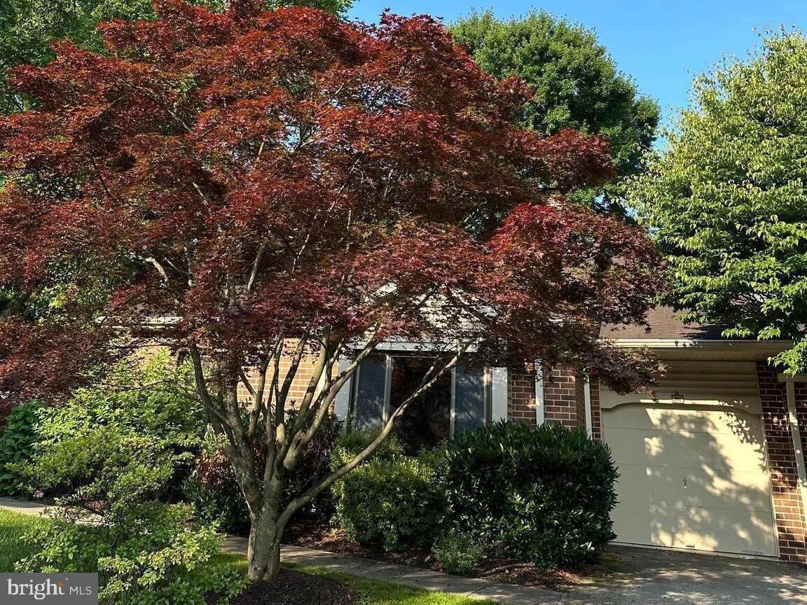Property Photo:  301 Hanover Court  PA 19087 