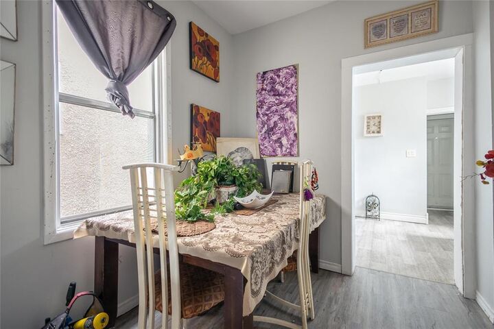 Photo de la propriété:  401 St John'S Avenue  MB R2W 1H5