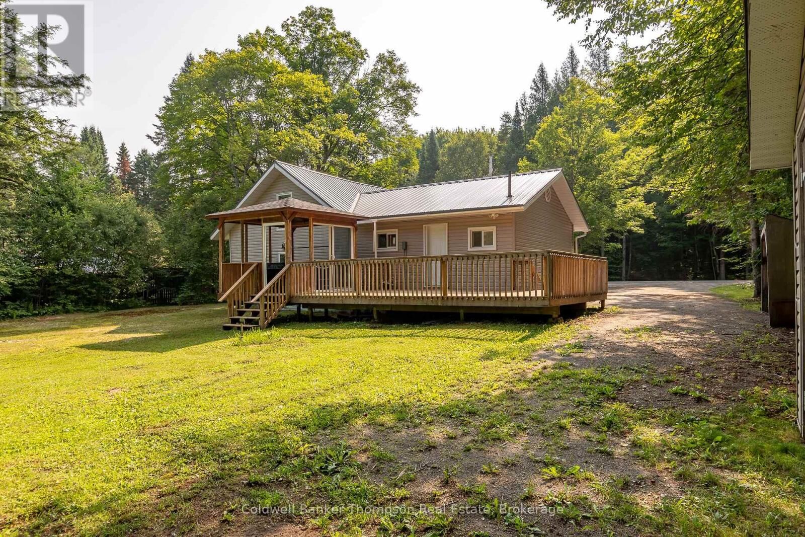 Property Photo:  1980 Lone Pine Drive  ON P0B 1L0 