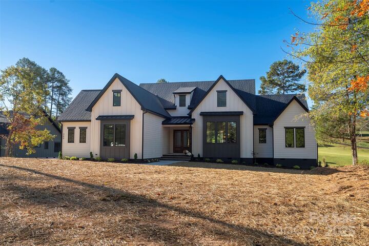 Property Photo: 260 Broken Arrow Drive NC 28677