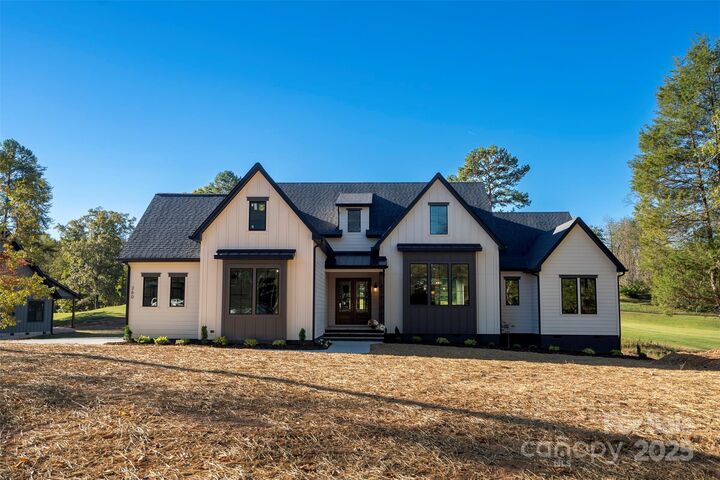 Property Photo:  260 Broken Arrow Drive  NC 28677 