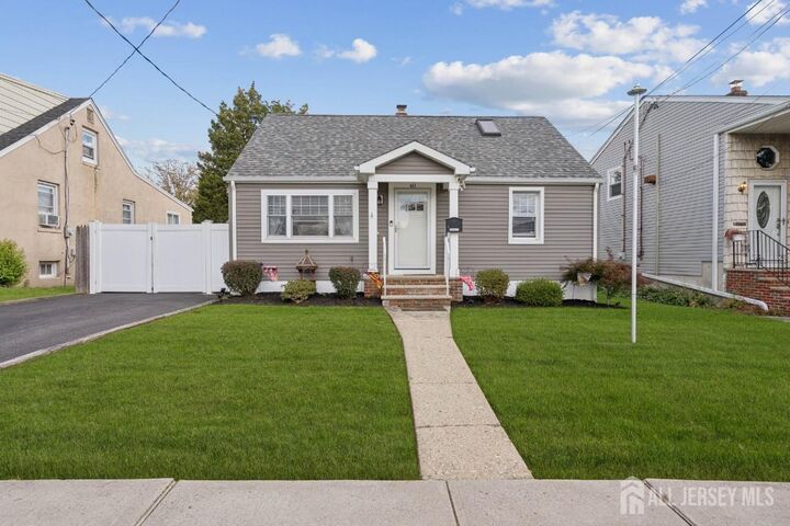 40 Dorothy Street  Carteret NJ 07008 photo