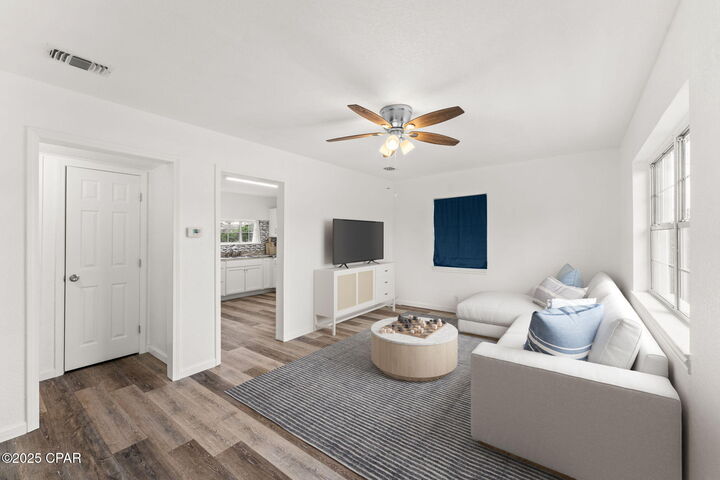 Property Photo: 213 S Berthe Avenue FL 32404