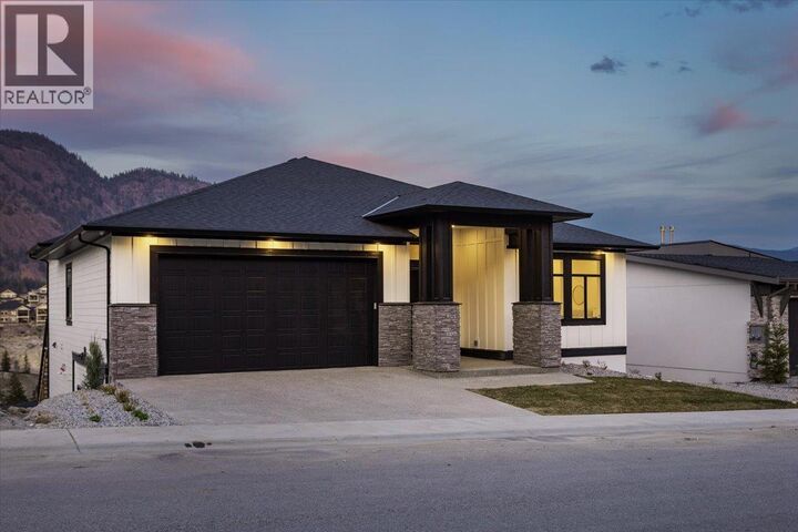 913 Carnoustie Drive  Kelowna BC V1P 0A3 photo