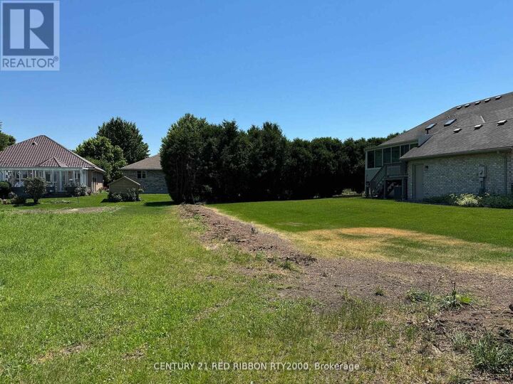 Photo de la propriété:  483 Tanya Street  ON N7G 4A6