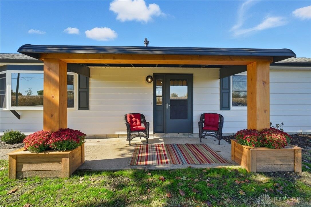 Property Photo:  2601 Ballentine Pike  OH 45502