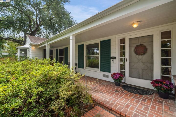 Property Photo: 175 Richard Ln CA 94595