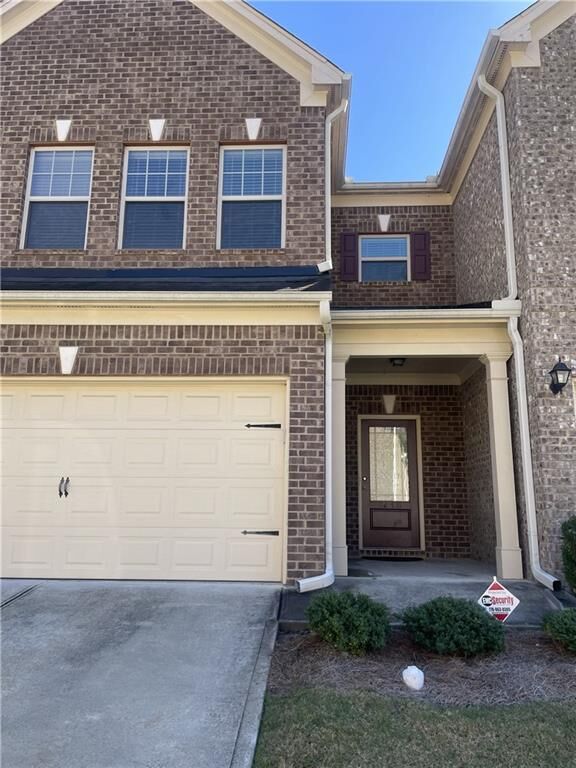 Property Photo:  1418 Haynescrest Court 90  GA 30017