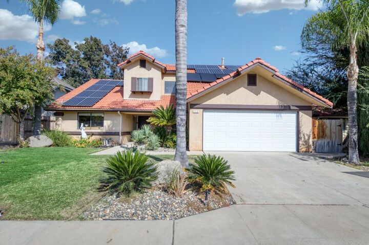 2210 E Jon Drive  Fresno CA 93720 photo