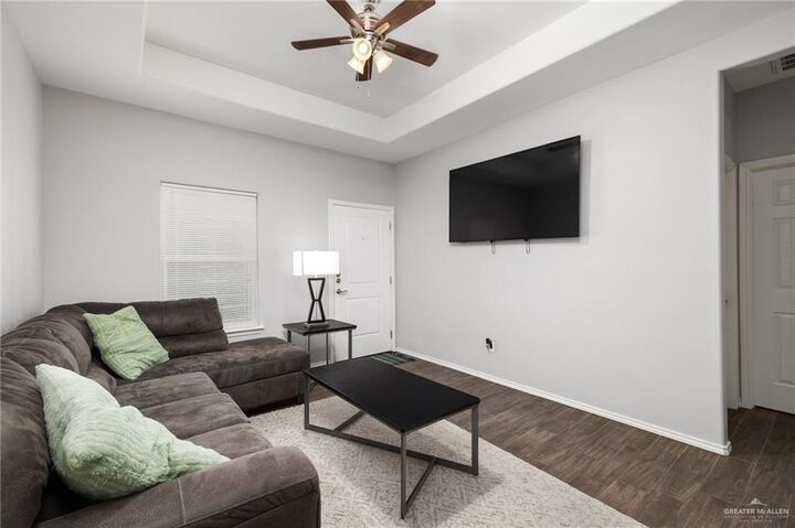 Property Photo: 909 N Maryland Street TX 78573