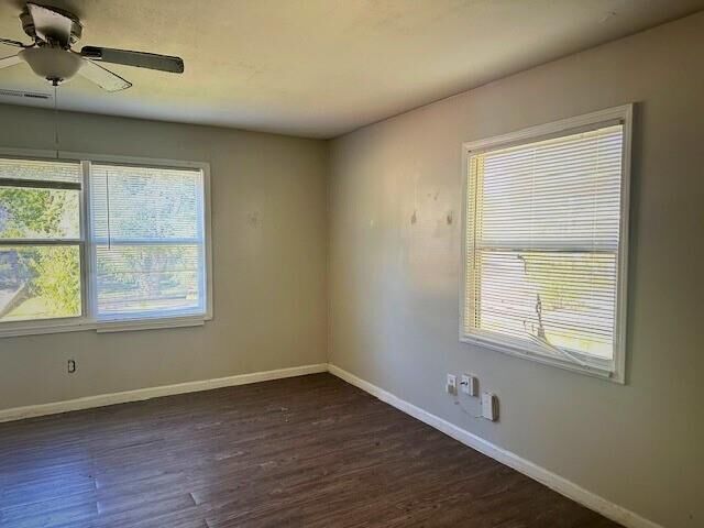 Property Photo:  2913 S 52nd Street  KS 66106