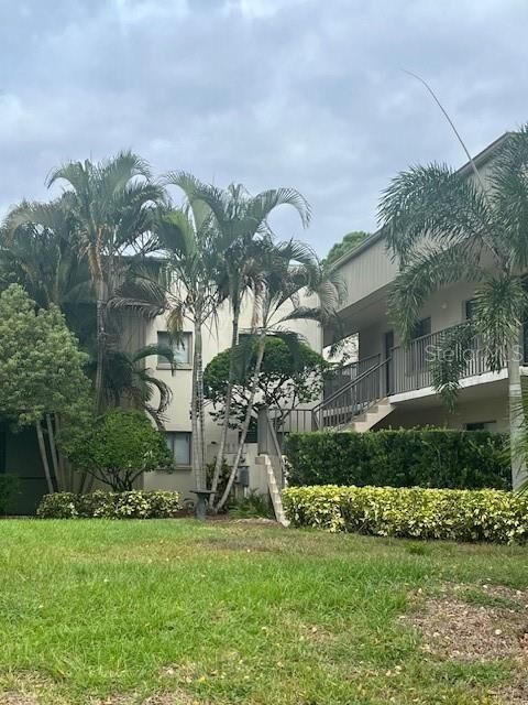 Property Photo:  3300 Fox Chase Circle N 232  FL 34683 