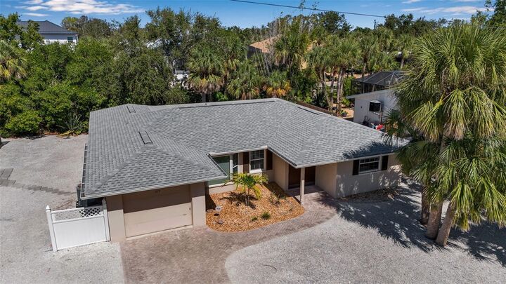 315 Avenida De Paradisio  Sarasota FL 34242 photo
