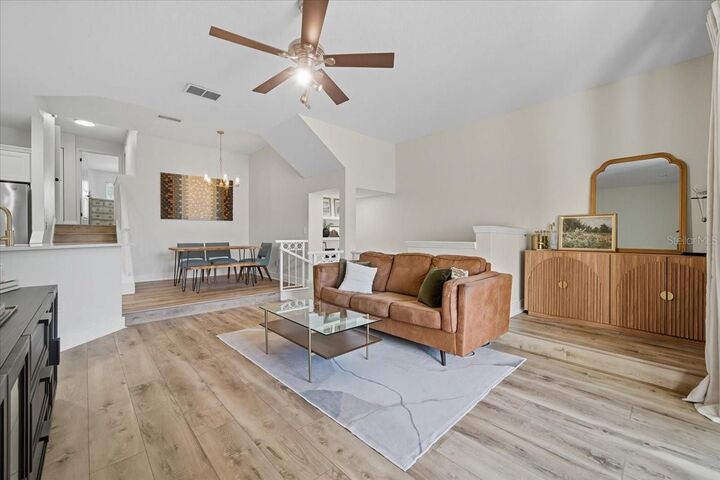 Property Photo: 606 Seascape Way 606 FL 33602