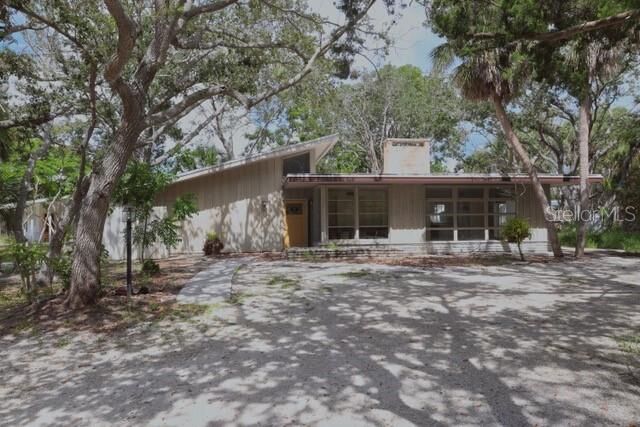 Property Photo: 5453 Avenida Del Mare FL 34242