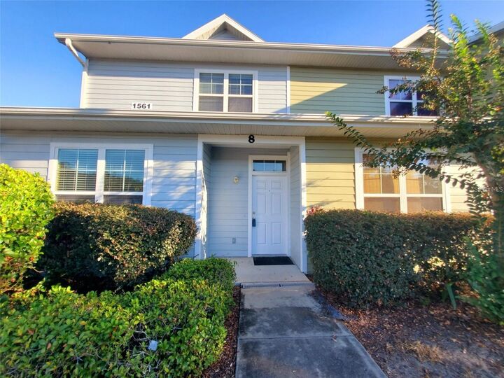 Property Photo:  1561 NW 29th Road 8  FL 32605